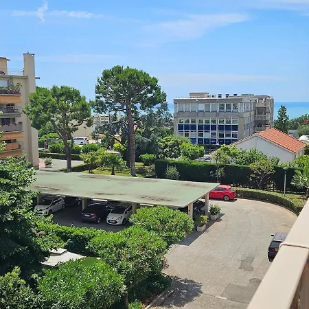 Superbe 2 Pièces 70m Parking Privé Climatisation Apartamento Saint-Laurent-du-Var